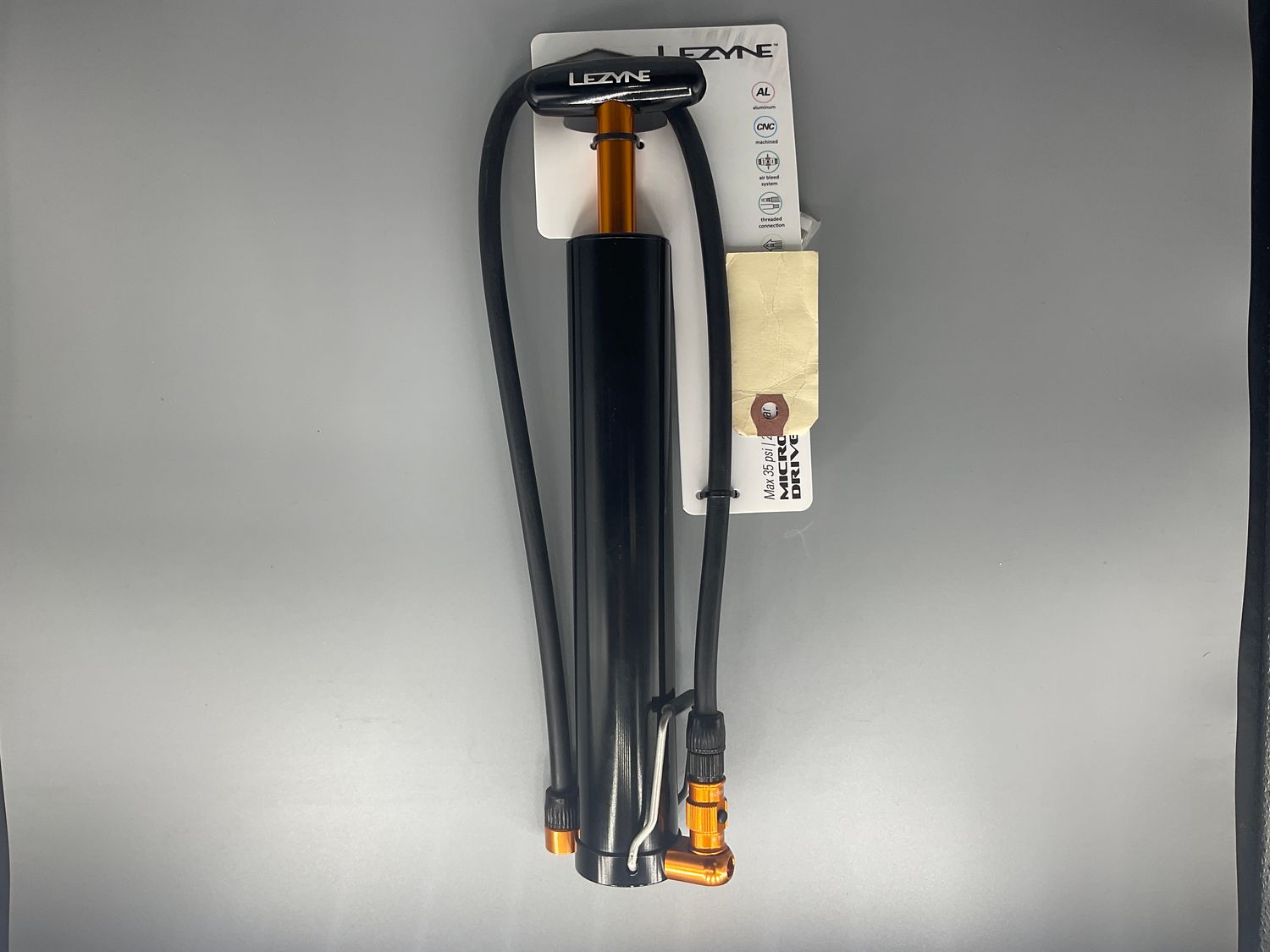 Lezyne MicroDrive XL Large Volume 35psi Handpump with foot peg Black