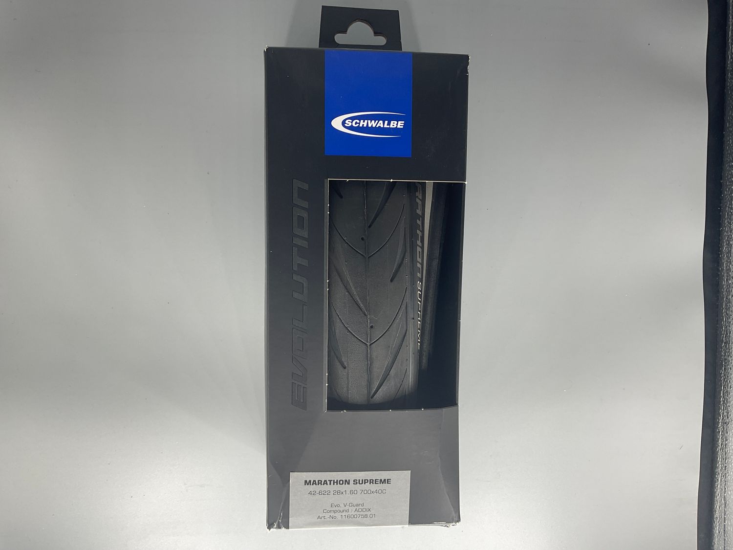 Tire   700 x 40  Clincher  Folding  Black/Reflective  Schwalbe Marathon Supreme  Evolution Line