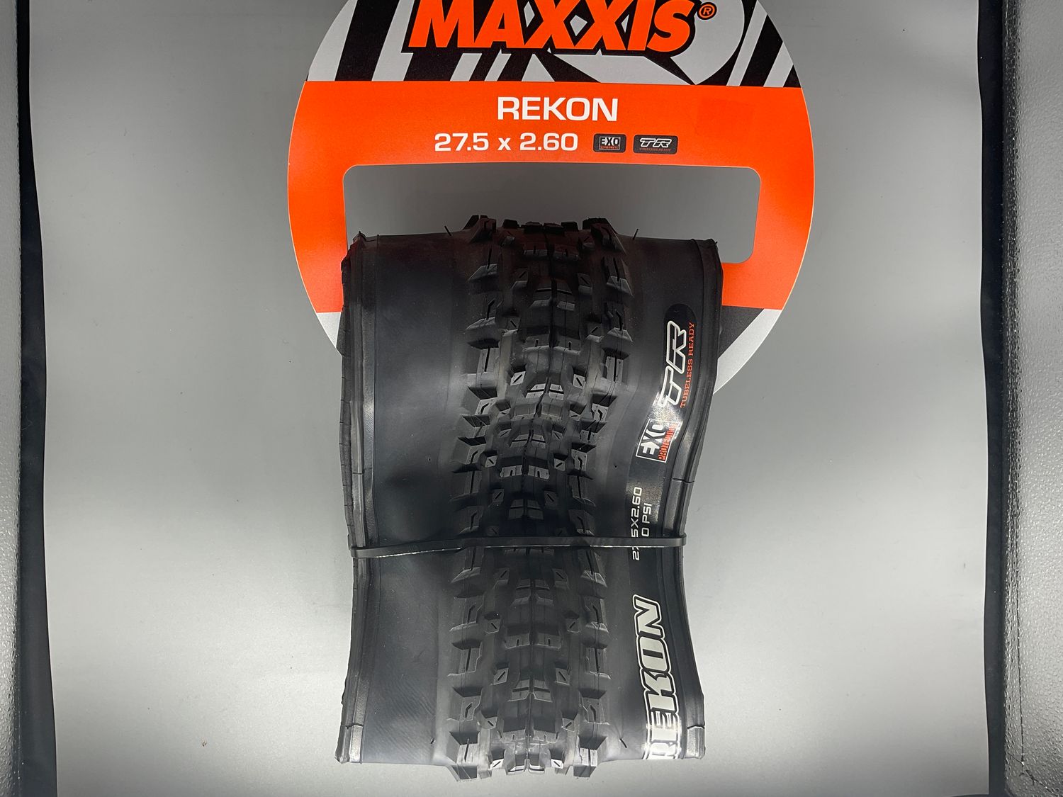 Tire 27.5 x 2.6 Black Tubeless Folding Maxxis Rekon Dual EXO