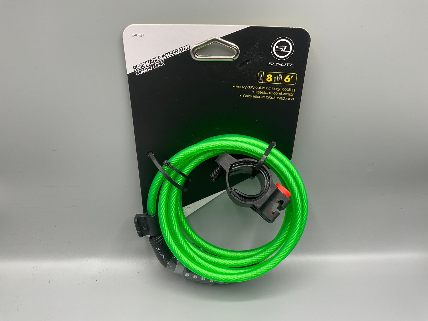 LOCK SUNLT CBL 8mmx6f COM w/BKT COIL L-GN