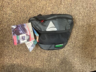 BAG AXIOM HBAR SEYMOUR O-WEAVE P4 GY/BK BAG AXIOM HBAR SEYMOUR O-WEAVE P4 GY/BK