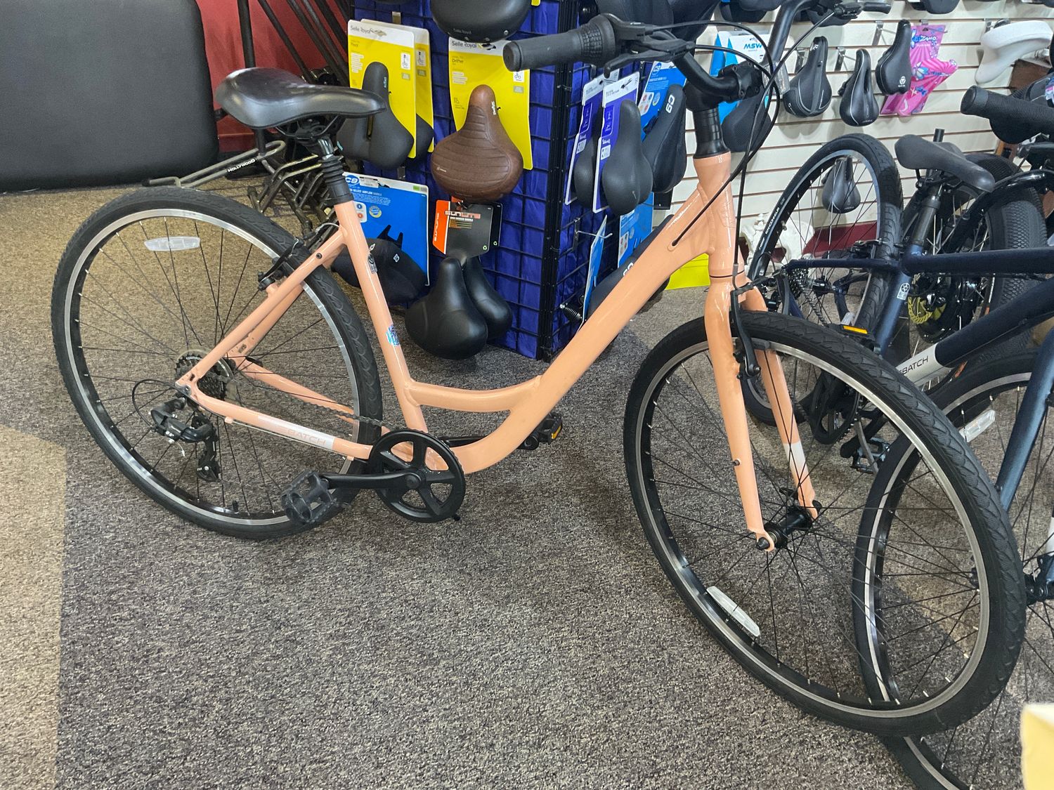 Batch Step-Thru Comfort Bike, Color: Gloss Dusty Rose, Size: L