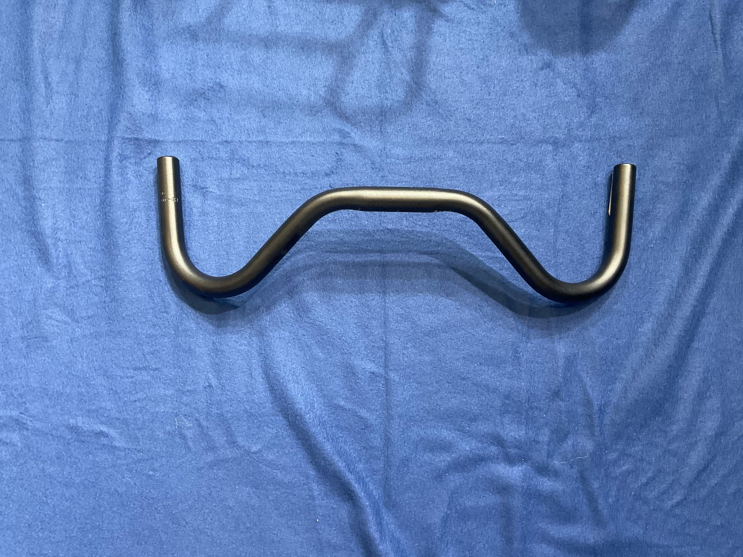 HBAR OR8 RD ALY TIKI 26.0x515ccBK