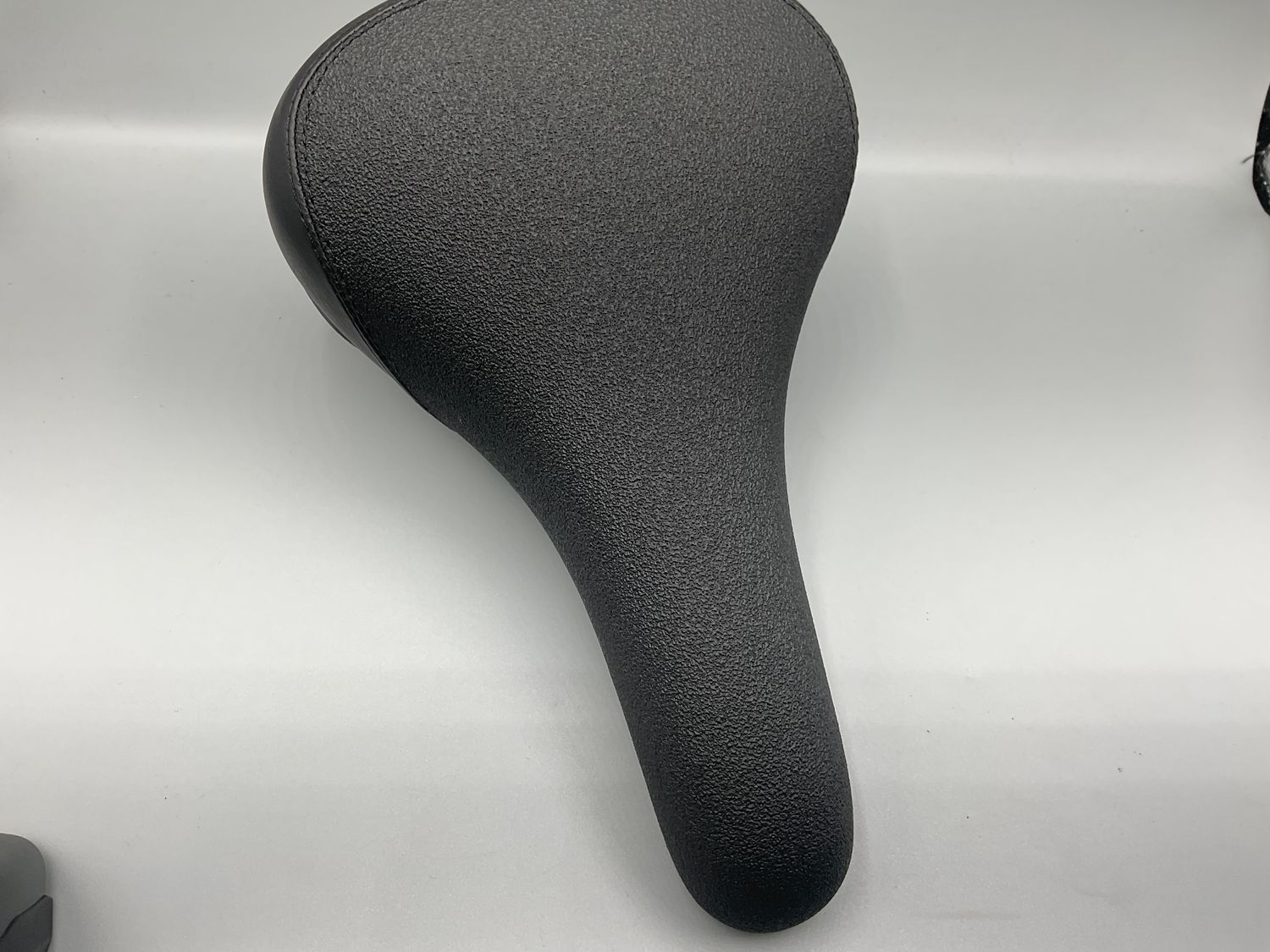 SADDLE BK OPS MULLET black/black w/CLAMP