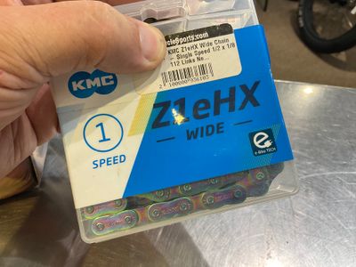 KMC Z1eHX Wide Chain - Single Speed 1/2 x 1/8 112 Links Neo Chrome KMC Z1eHX Wide Chain - Single Speed 1/2 x 1/8 112 Links Neo Chrome