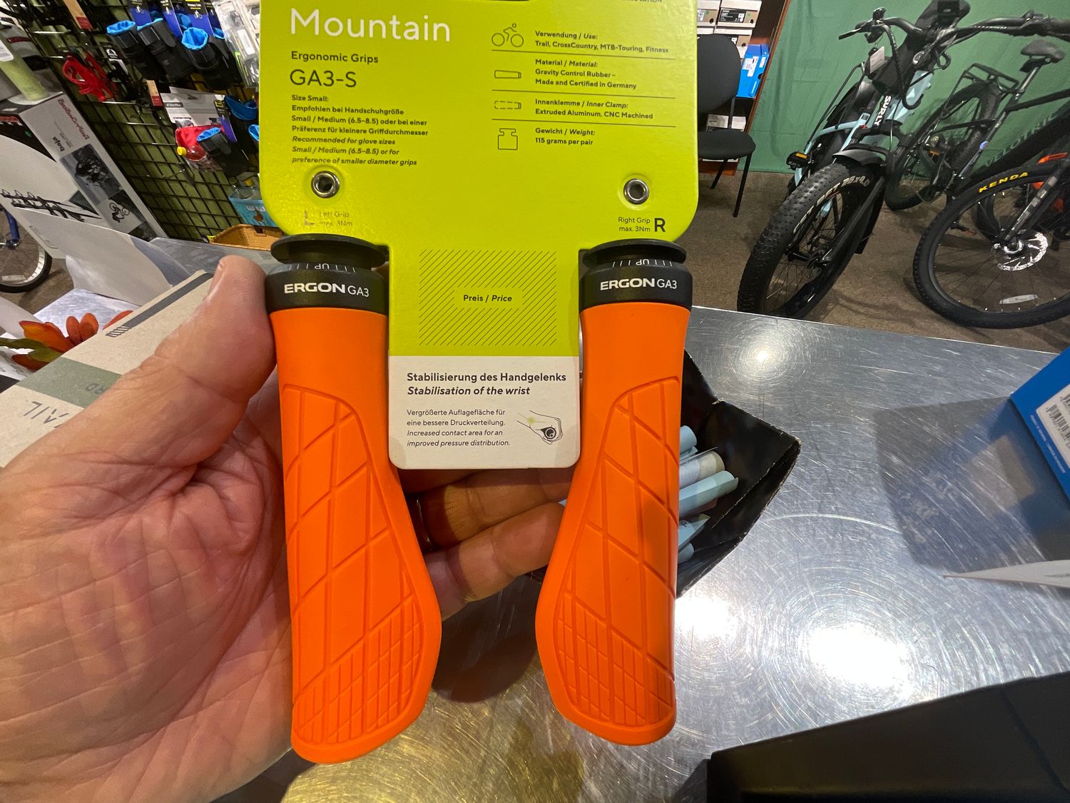 Ergon GA3 Grips - Juicy Orange, Lock-On Small
