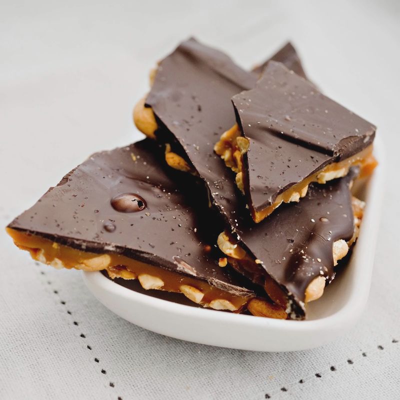 Cashew Dark Toffee 135g