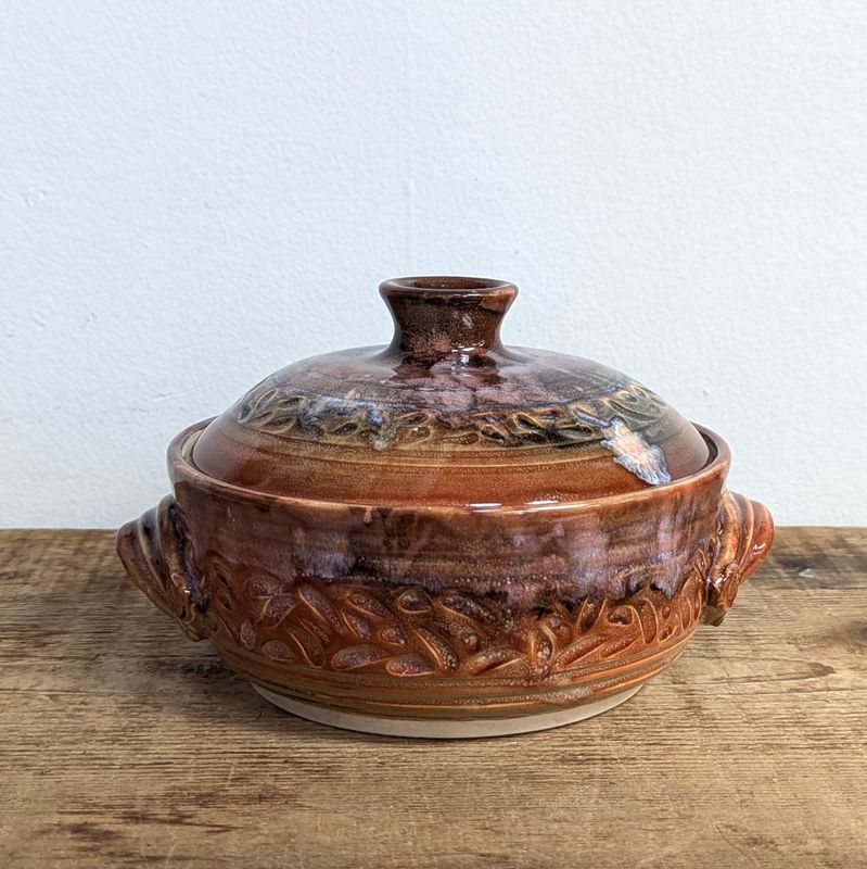 ER97 Carved Canyon Red Casserole Dish