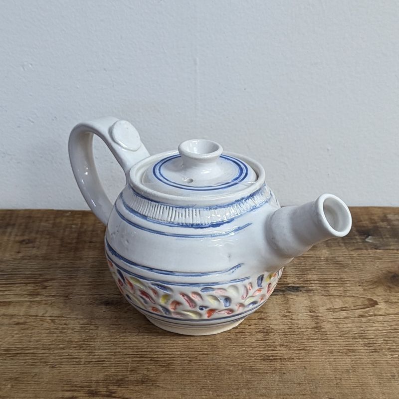 ER50 Carved Confetti Teapot