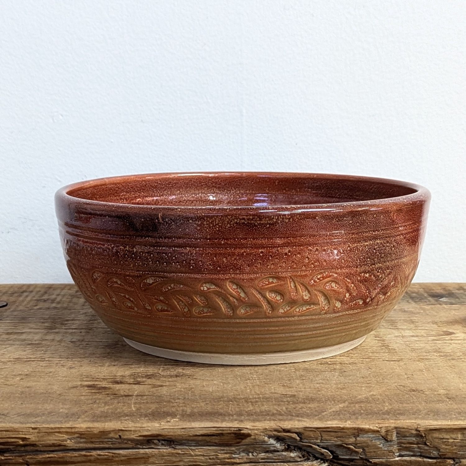 ER93 Carved Large Canyon Red Serving Bowl