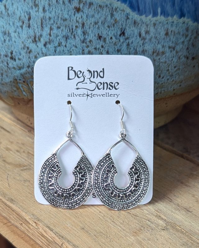 Earrings Sterling Silver &quot; ornate detail circle&quot;