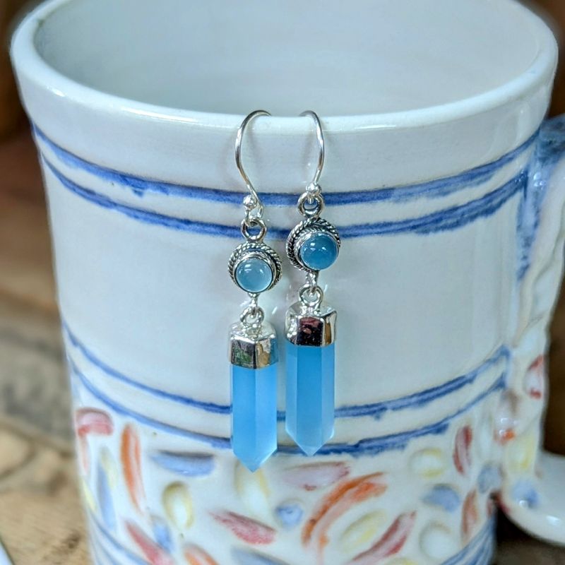 Earrings Blue Onyx &quot; rond stone and point stone&quot;
