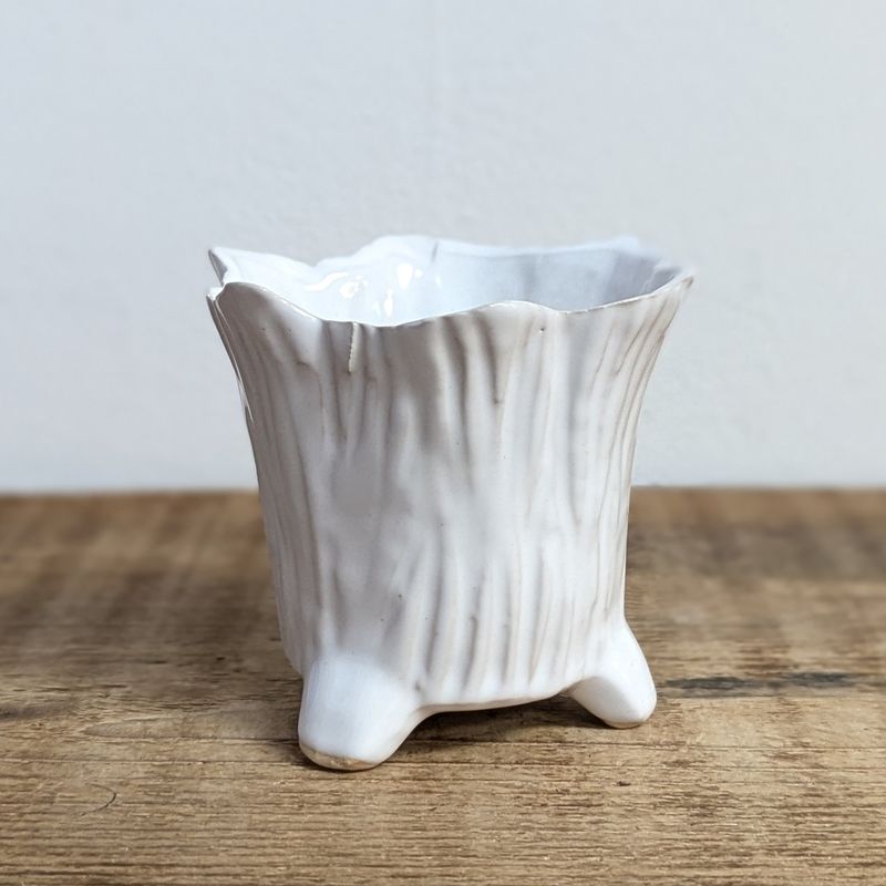 3.75&quot; x 3&quot; White Mellie Tree Stump Pot