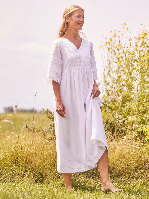 Antoinette Nighty White