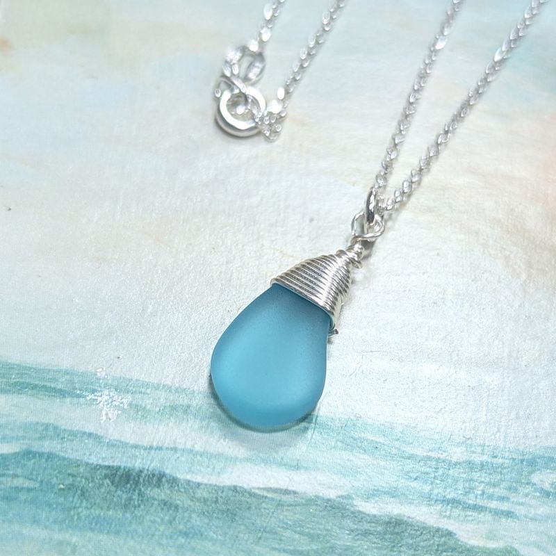 L02 Aqua Solo Wire Wrapped Sea Glass Necklace