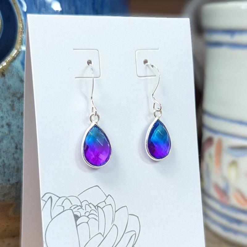 N77 Facted Ombre Quartz Earrings