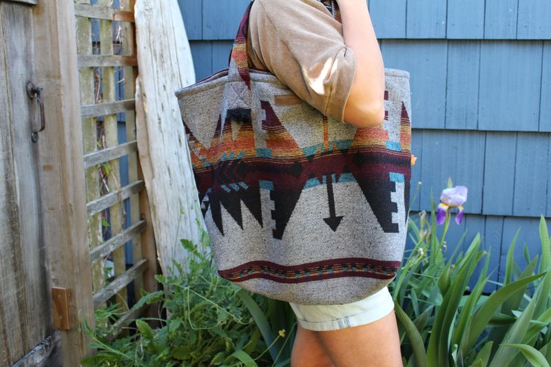 Cascadia Travellin&#39; Tote