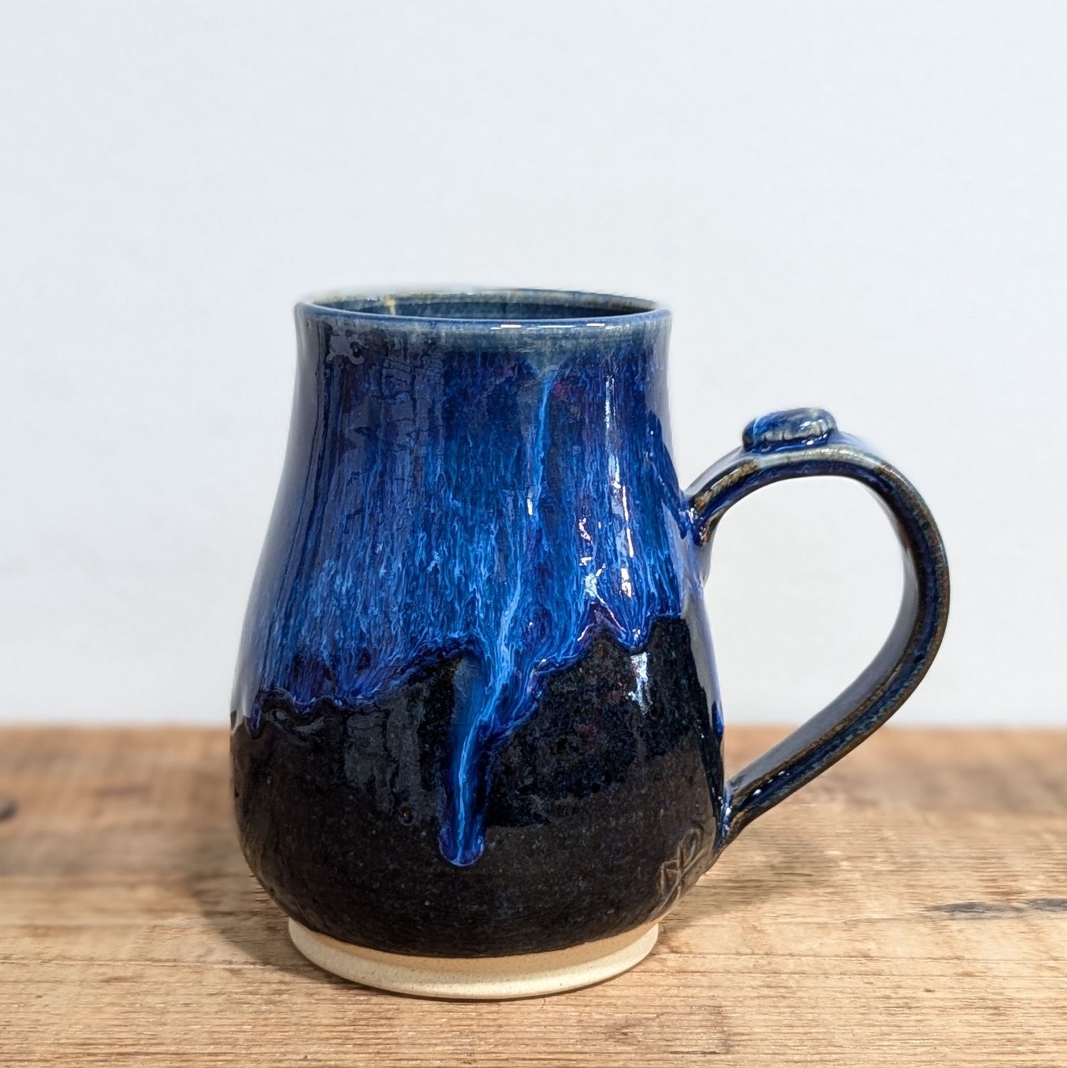 MR21 Big Dark Blue Mugs