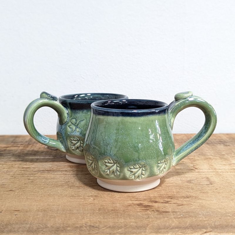 MR29 Maple Leaf Mug