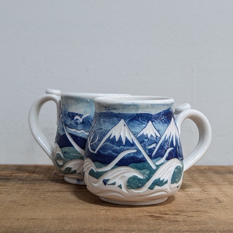 MR32 Orca Mug