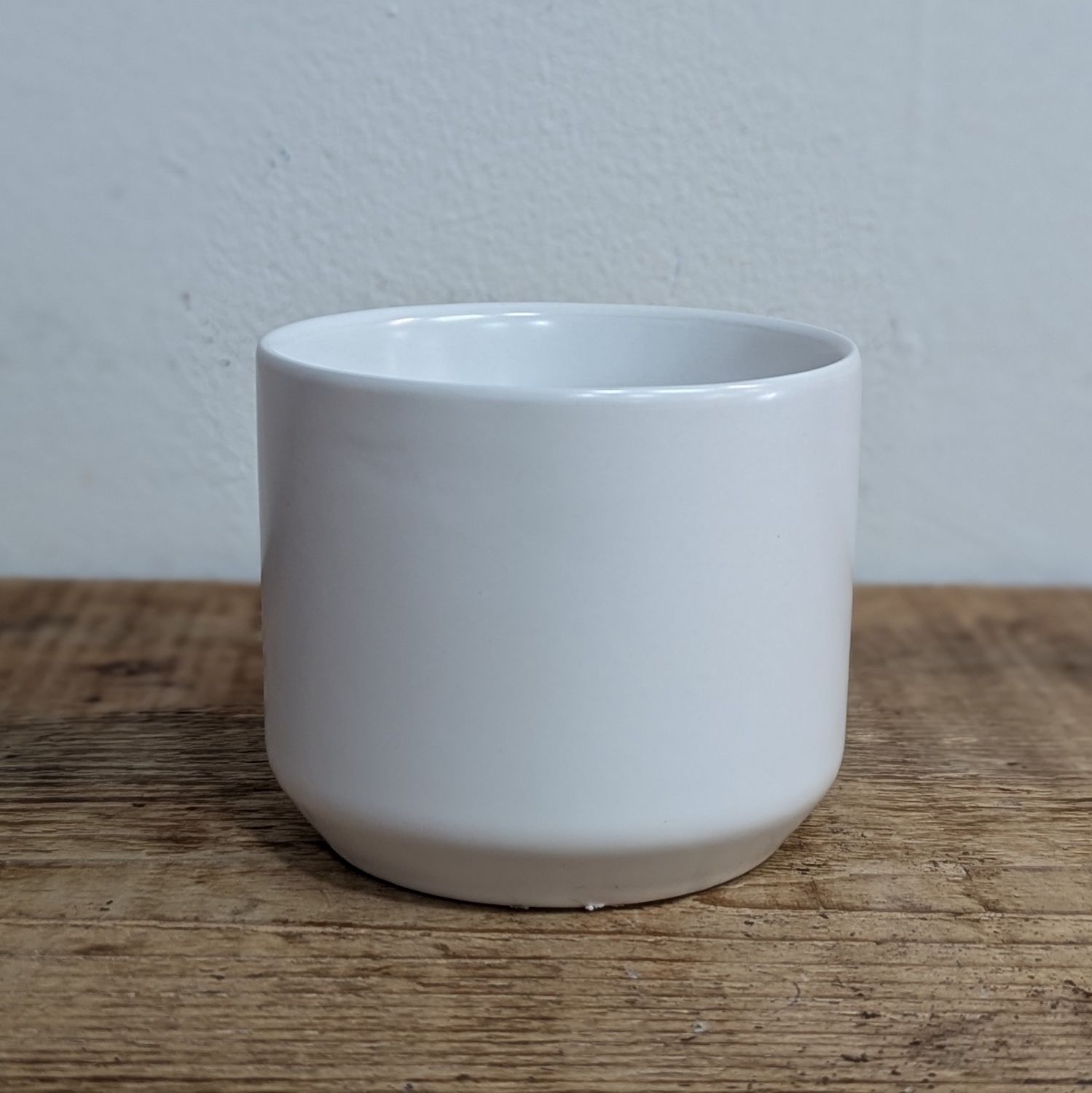 3.25&quot; x 2.75&quot; White Kendall Pot