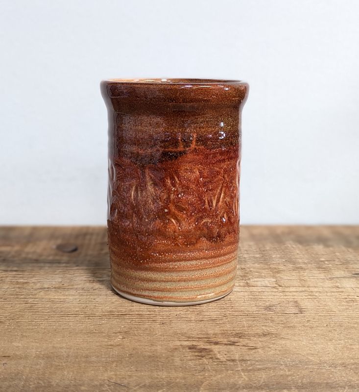 ER102 Medium Canyon Red Vase