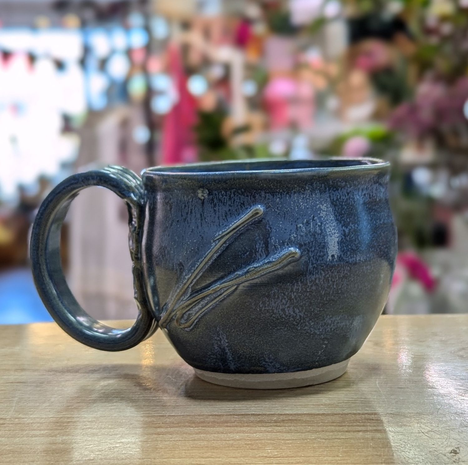 ER110 Round Powel River Blue Mug