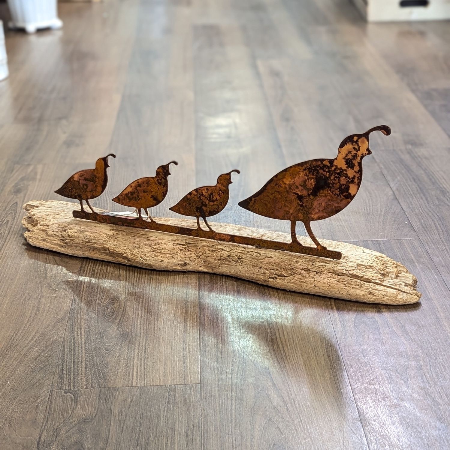 RL109Q Quail Family on Driftwood, Style: #1