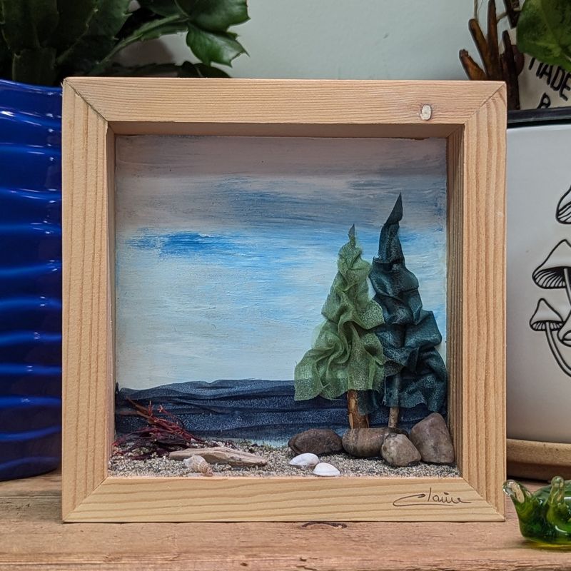 Collage Shadow Box 15 x 15 cm