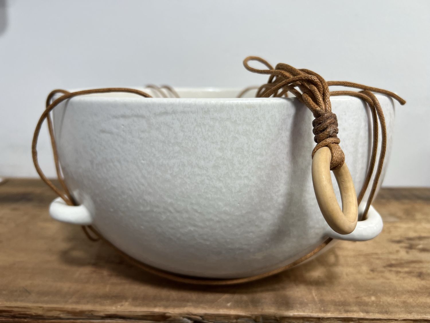 13.25 x 13.25 x 31&quot; White Redondo Hanging Pot