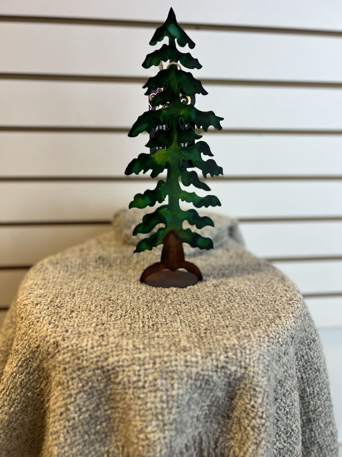 11.5&quot; Painted Metal Tree