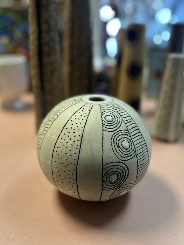 Orb White Clay with lines and circles (Medium)