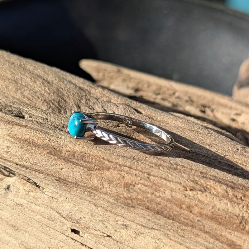 Mini Turquoise Chevron Sterling Silver Ring (7.5)