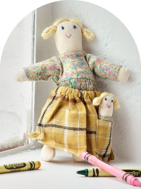 Sweet Kisses Mommy Dolly