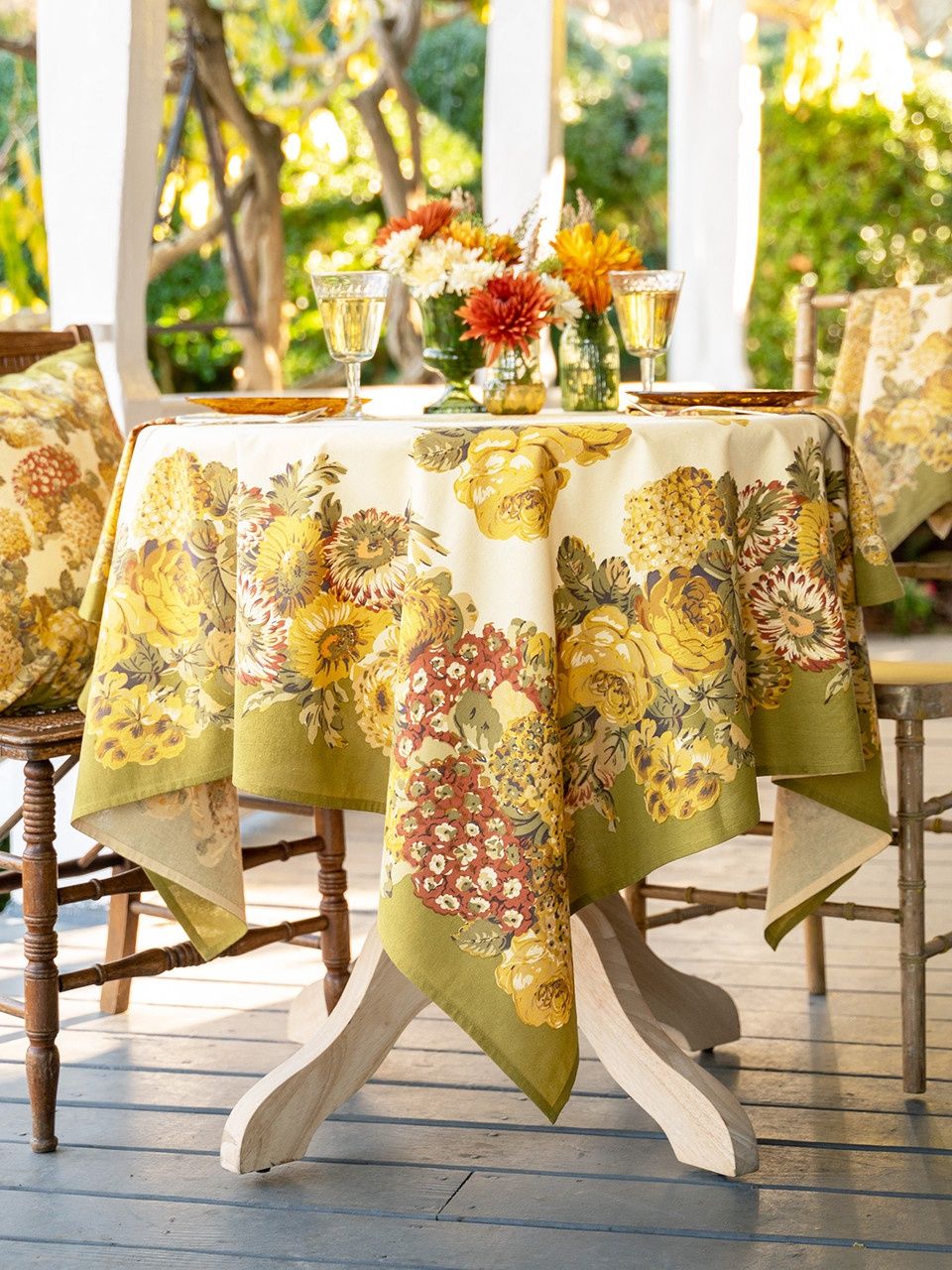 Autumn Gathering Tablecloth - Harvest - 54x54