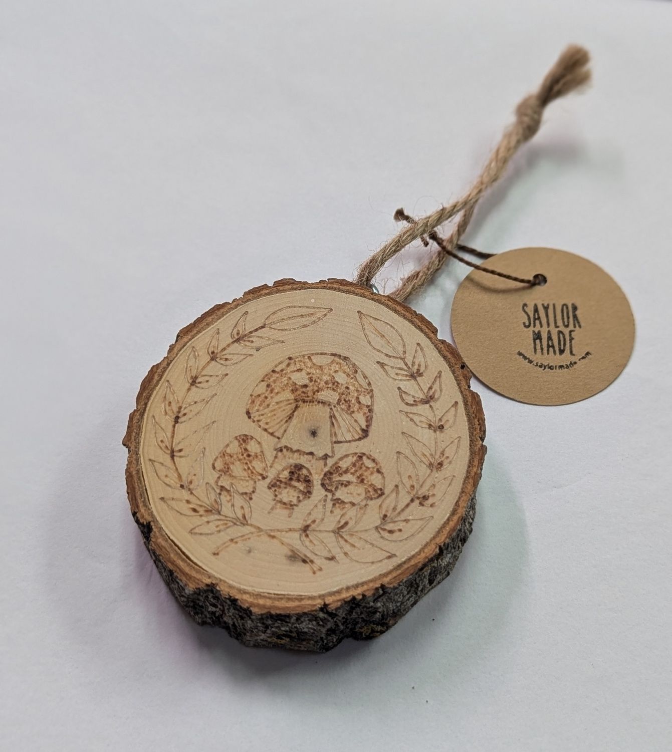 Woodburn Mushroom Laurels Ornament