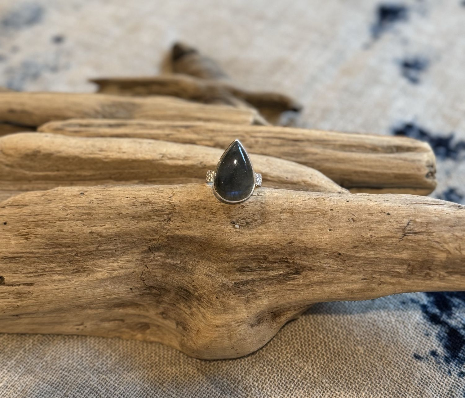 Teardrop Labradorite Sterling Silver Ring (9)