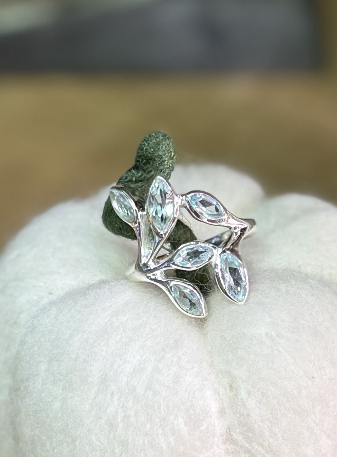 Topaz Leaves Sterling Silver Ring (9)