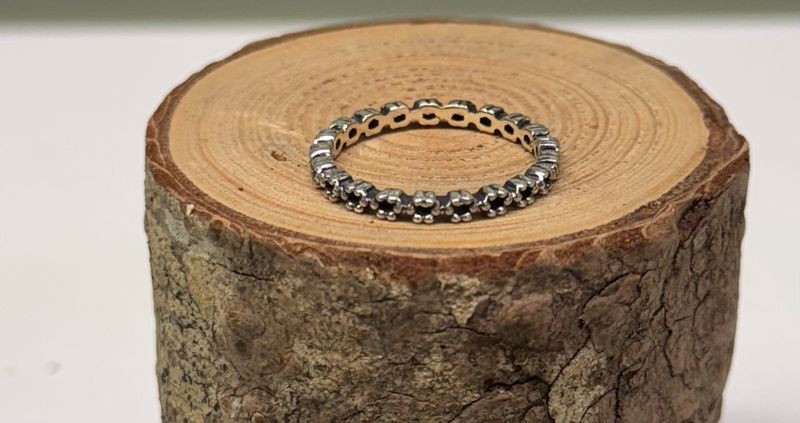 Daisy Chain Sterling Silver Ring (9)