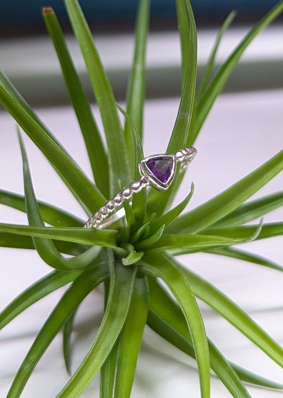 Triangle Amethyst Sterling Silver Ring (8)
