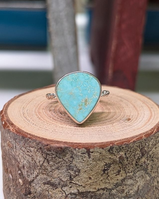 Teardrop Turquoise Sterling Silver Ring (7.5)