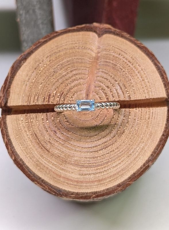 Dainty Rectangle Topaz Sterling Silver Ring (7)