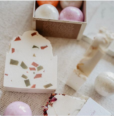 Merry + Bright Soap Bar: Holiday Collection