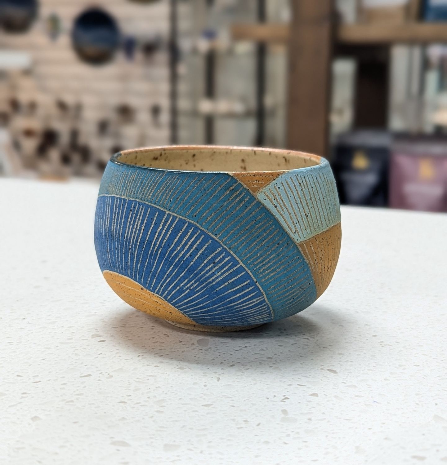 Overlaping Stripes Tea Bowl