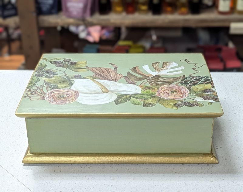 Green Tropicals Divided Box