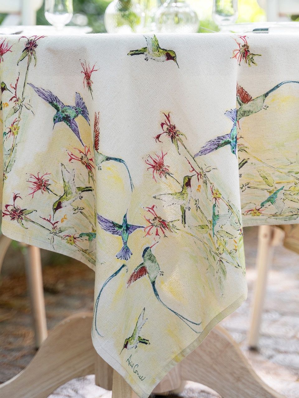 Hummingbird Watercolour Tablecloth 53x90