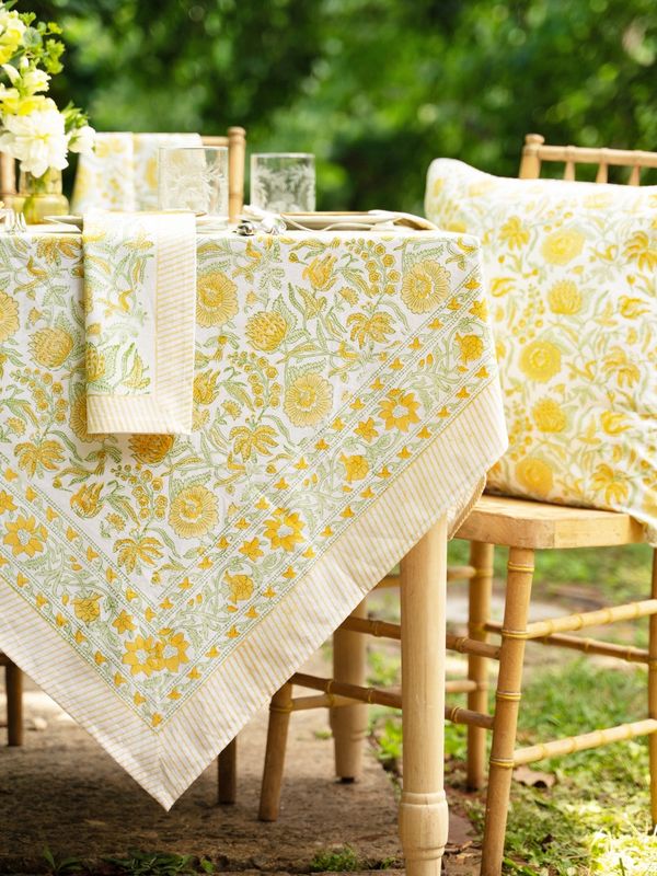 Sweet Sunshine Tablecloth Yellow 54x54