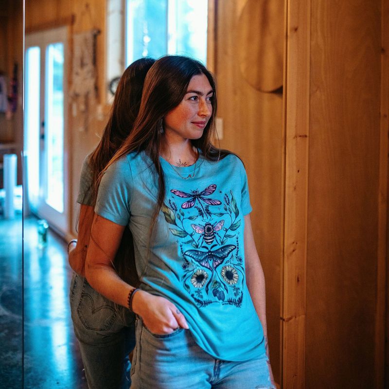 Flying Fauna Relaxed Fit Tee in Heather Blue Lagoon