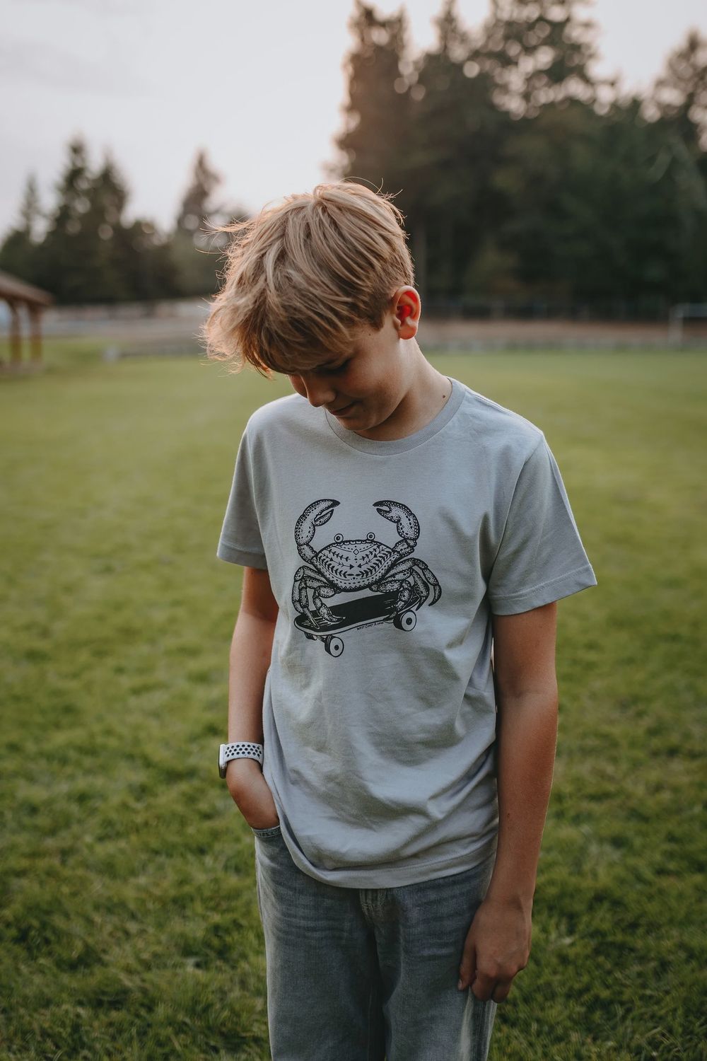 Rad Crab Kids/Youth Tee in Titanium Grey