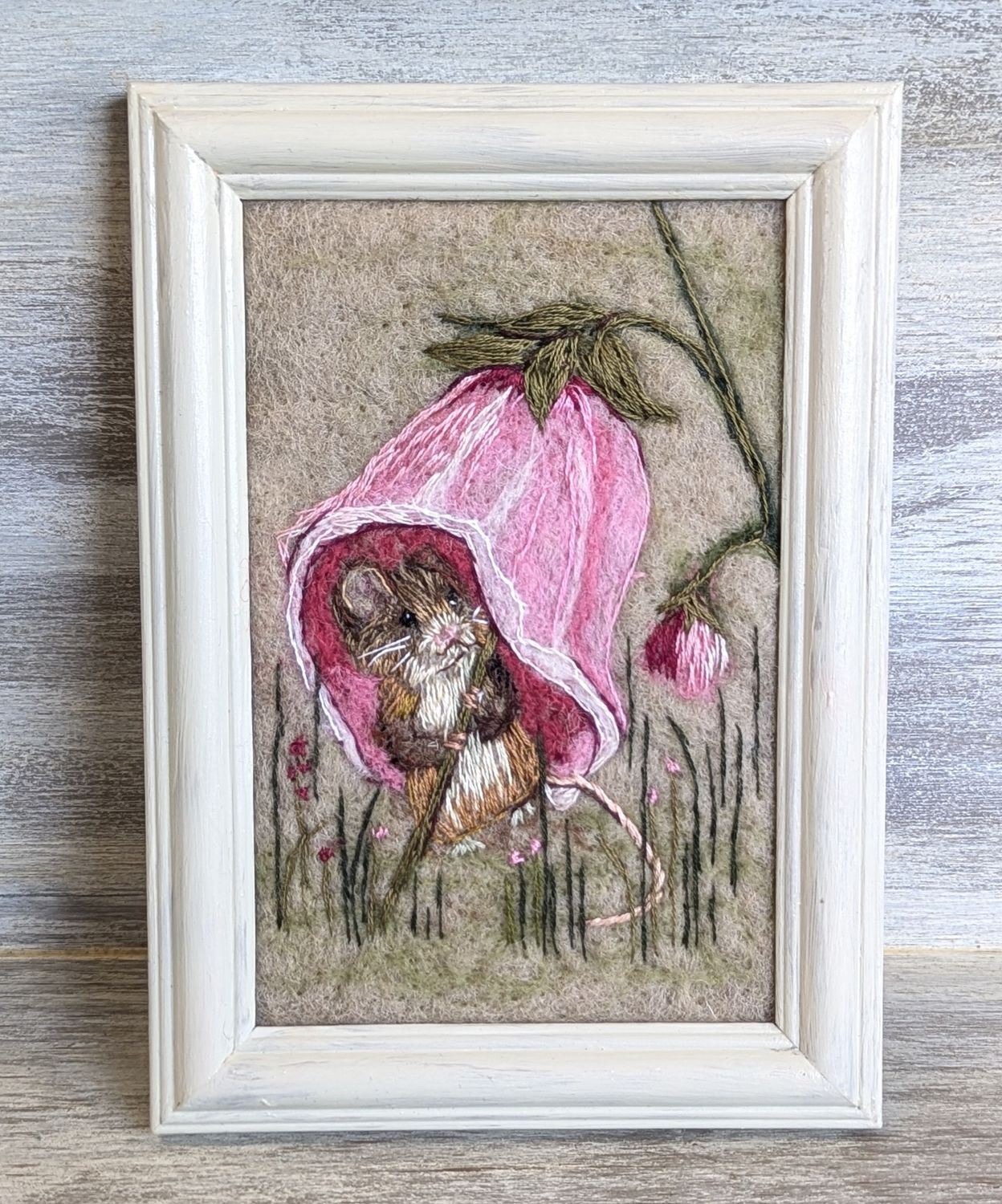 Harvest Mouse Felted Frame